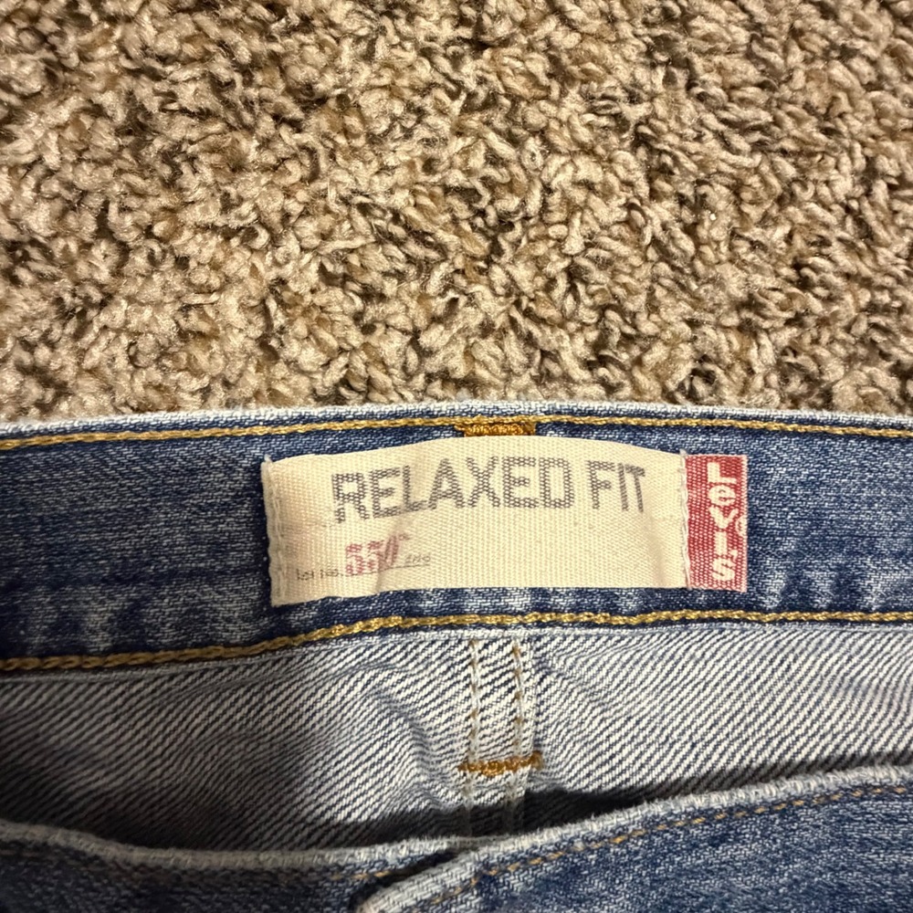 Levis 550 Relaxed Fit Blue Jeans Mens 44x32 Medium Wash Cotton Denim 550-0216 - Picture 2 of 7